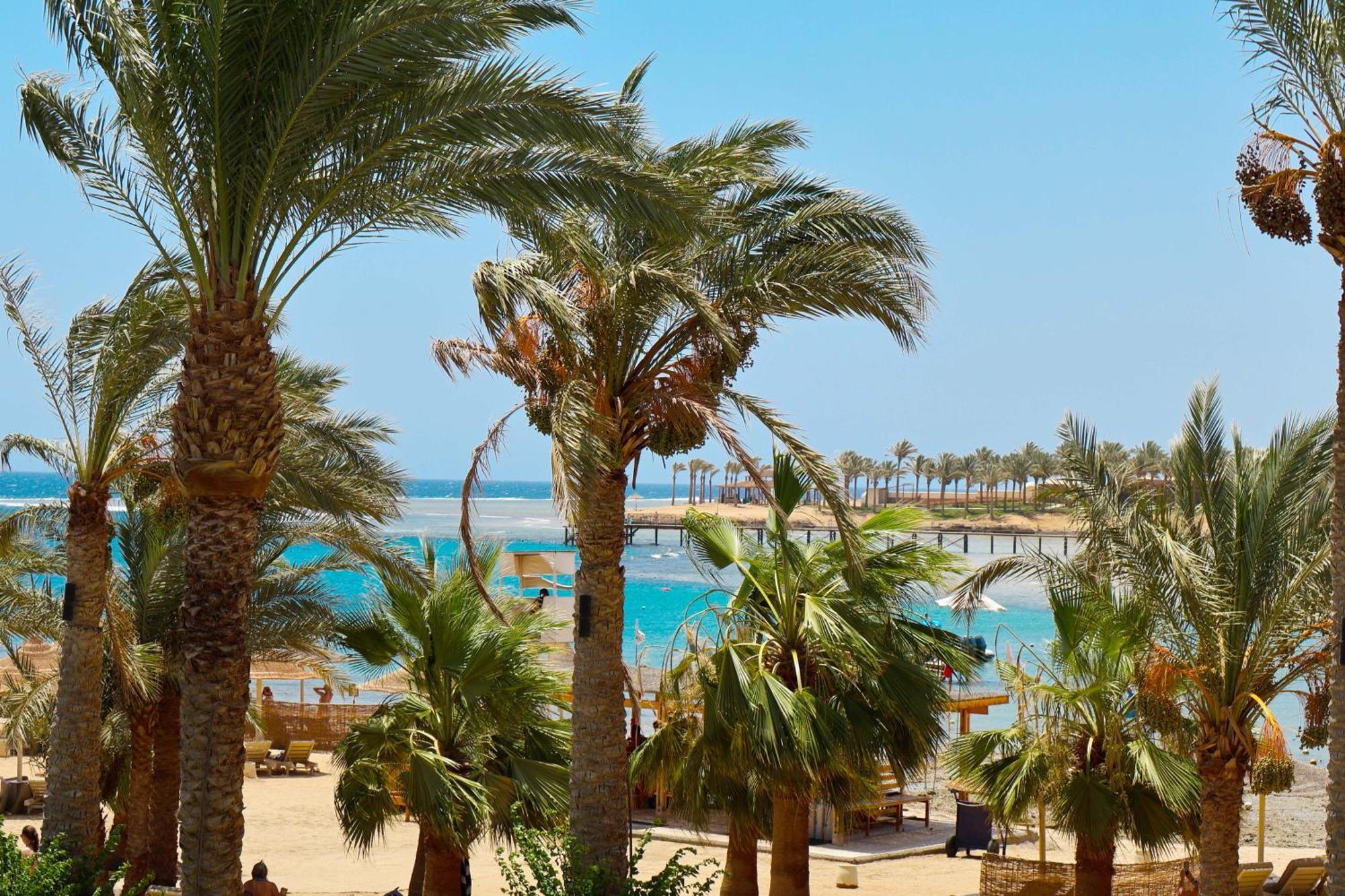 Brayka Bay Reef Resort アブ・ダバブ エクステリア 写真